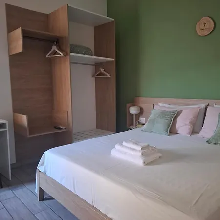 Chez Bois - Capodimonte Nyaraló *